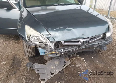 2005 Honda Accord 2.4 Lx из США, поврежденный, VIN 1HGCM564X5A085926